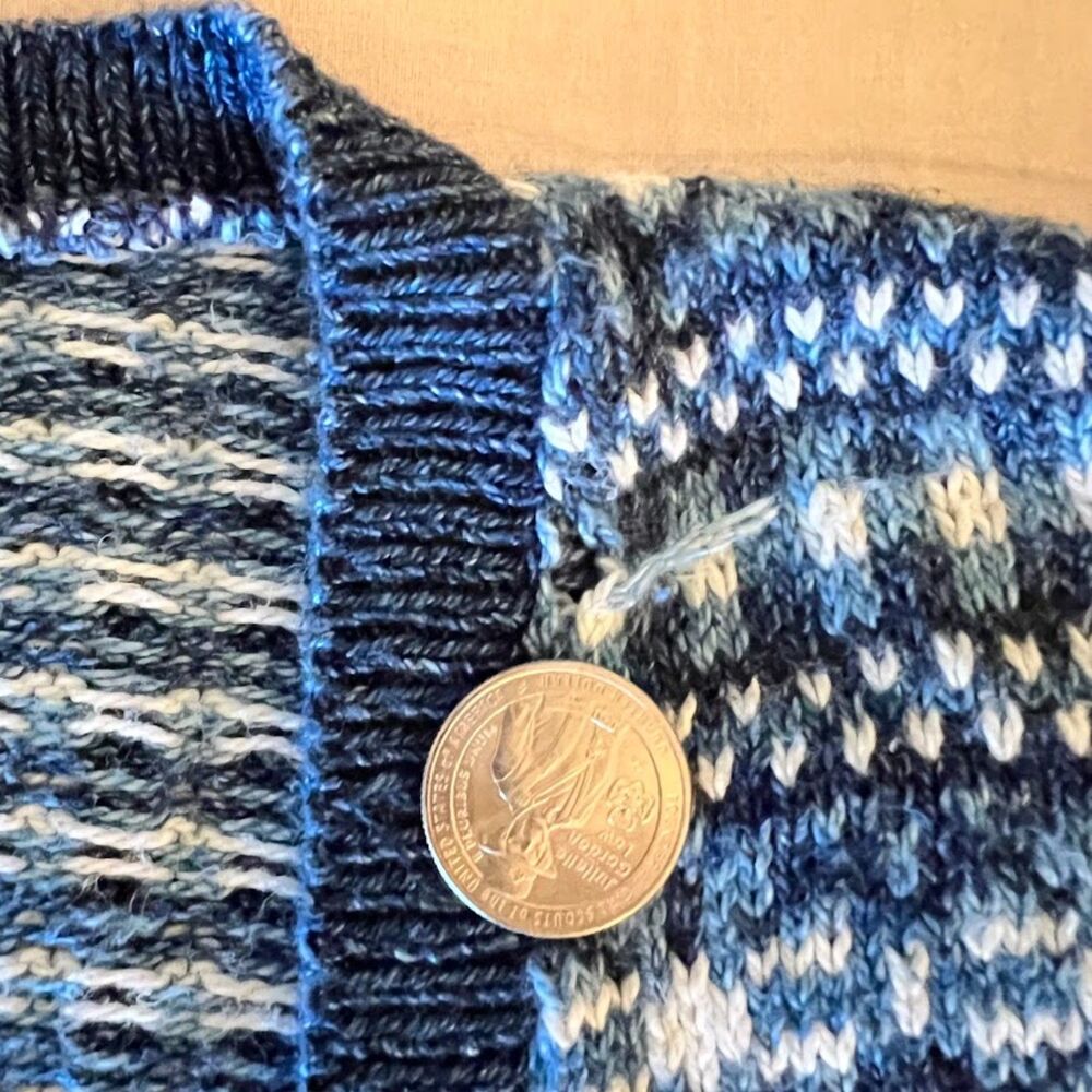 Vintage Women's LL Bean Knit Vest Blue and White Cottage Core, Size L - Picture 7 of 8